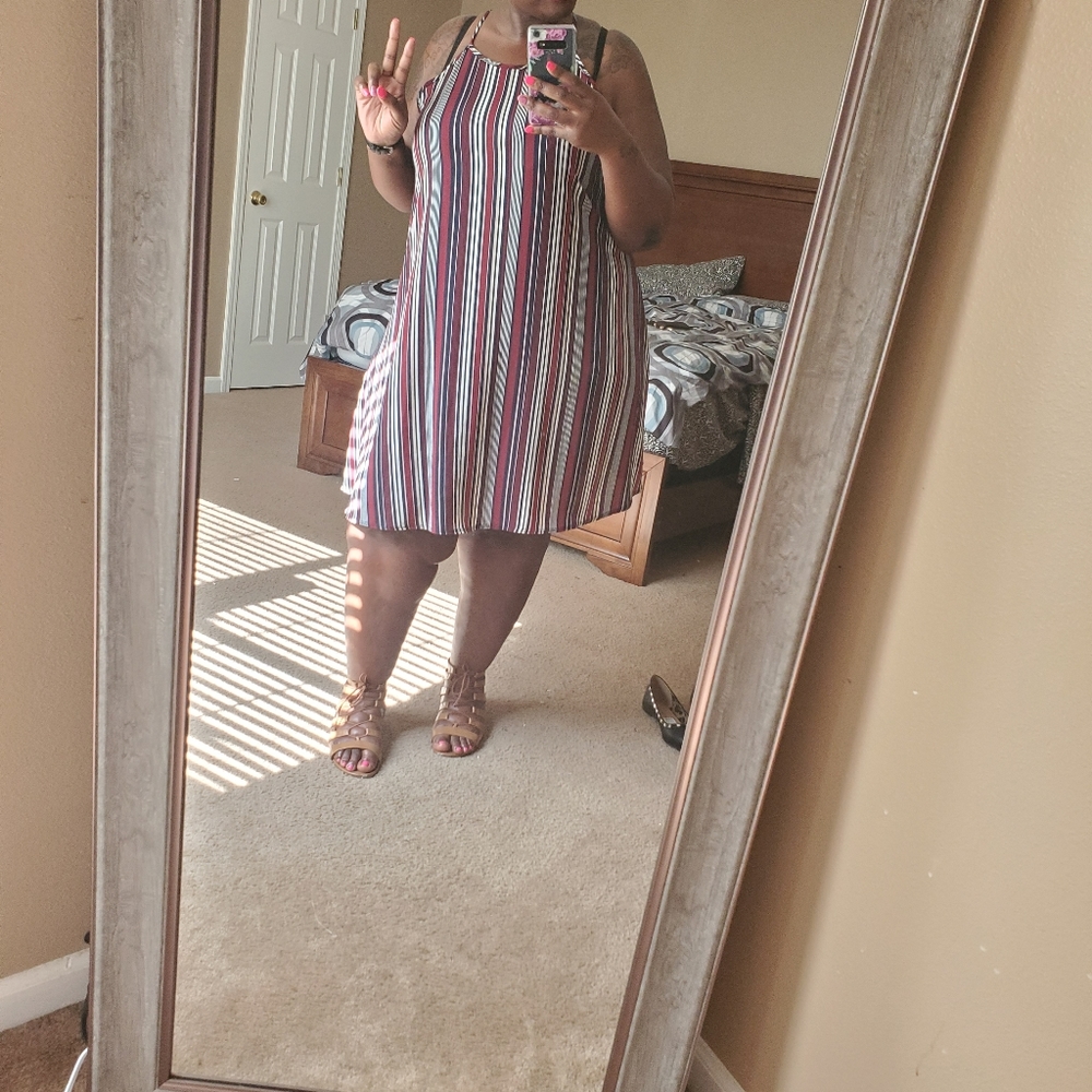 Dress - Picture 4 of 4